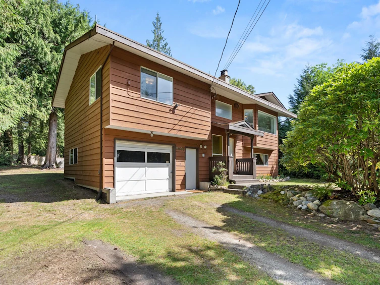 8044 Dogwood Drive, Halfmoon Bay, BC, V7Z 1A7 - 3