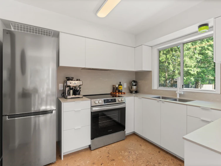 8044 Dogwood Drive, Halfmoon Bay, BC, V7Z 1A7 - 9