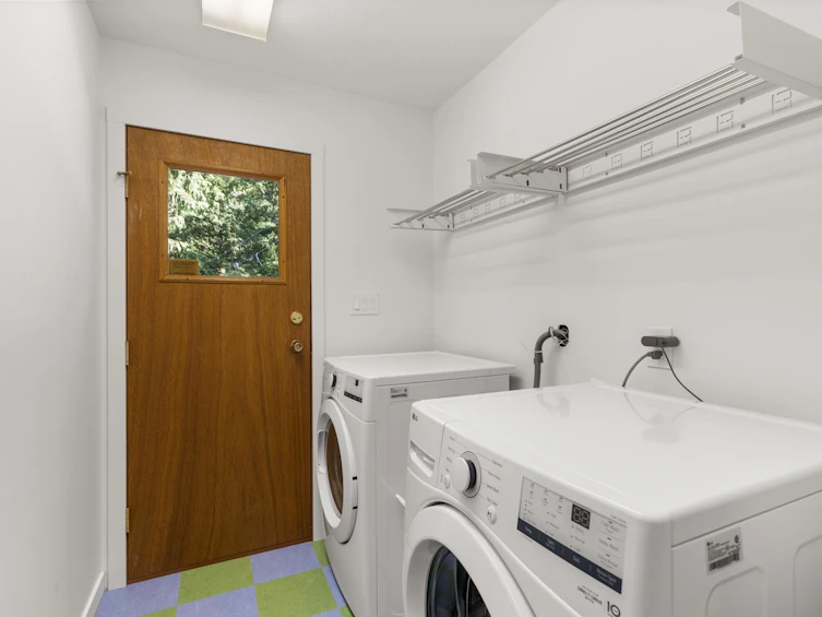8044 Dogwood Drive, Halfmoon Bay, BC, V7Z 1A7 - 23