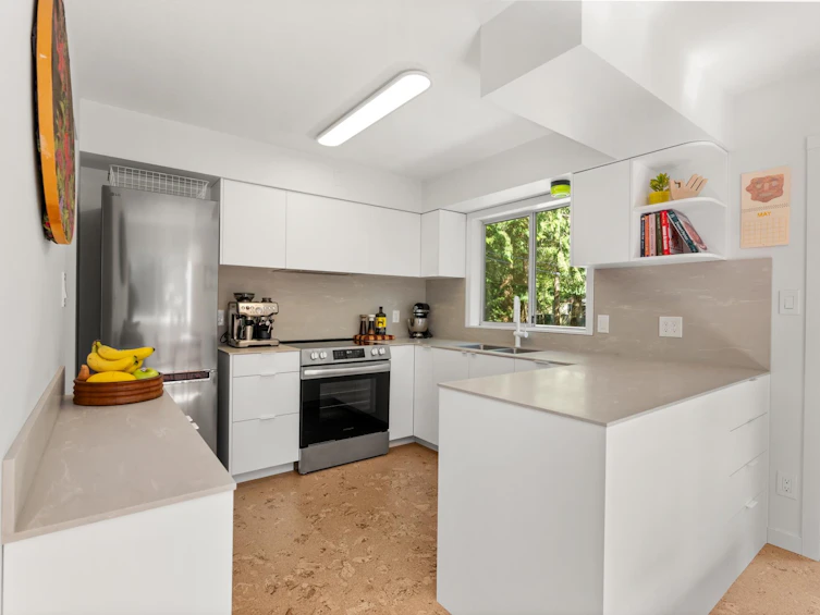8044 Dogwood Drive, Halfmoon Bay, BC, V7Z 1A7 - 10