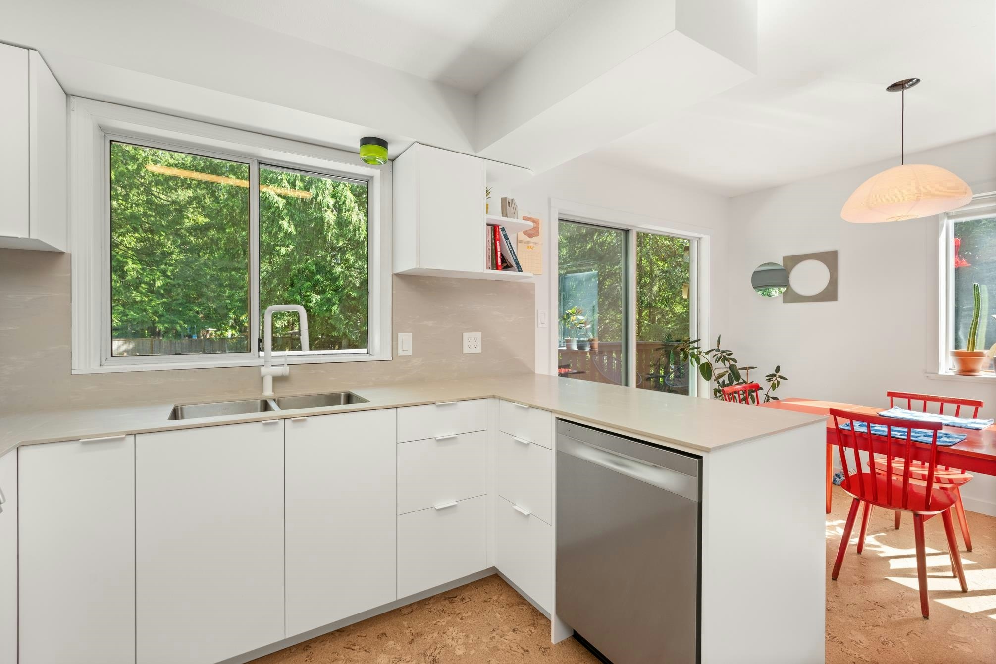 8044 Dogwood Drive, Halfmoon Bay, BC, V7Z 1A7 - 12