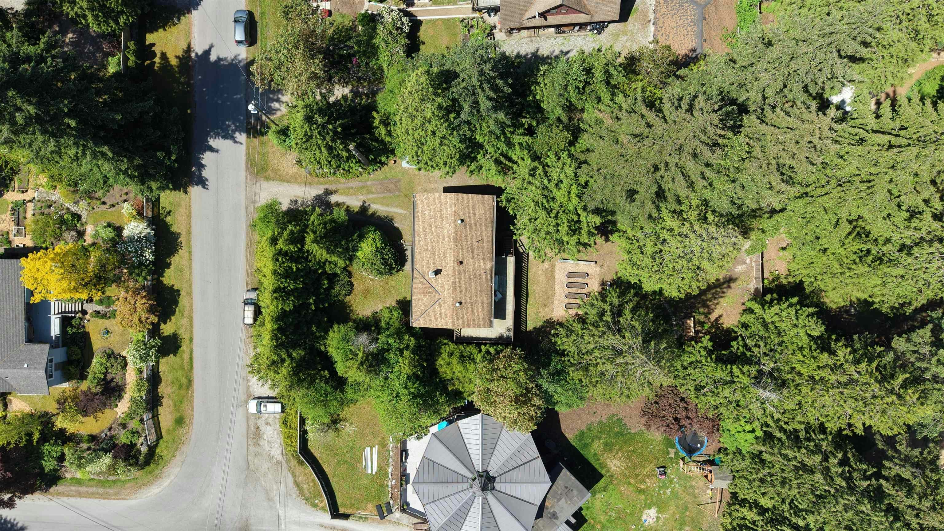 8044 Dogwood Drive, Halfmoon Bay, BC, V7Z 1A7 - 35