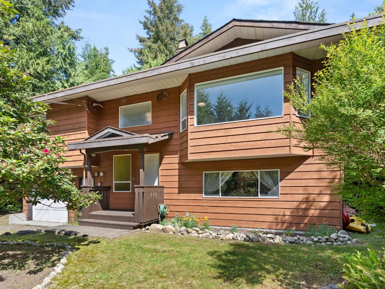 8044 Dogwood Drive, Halfmoon Bay, BC, V7Z 1A7