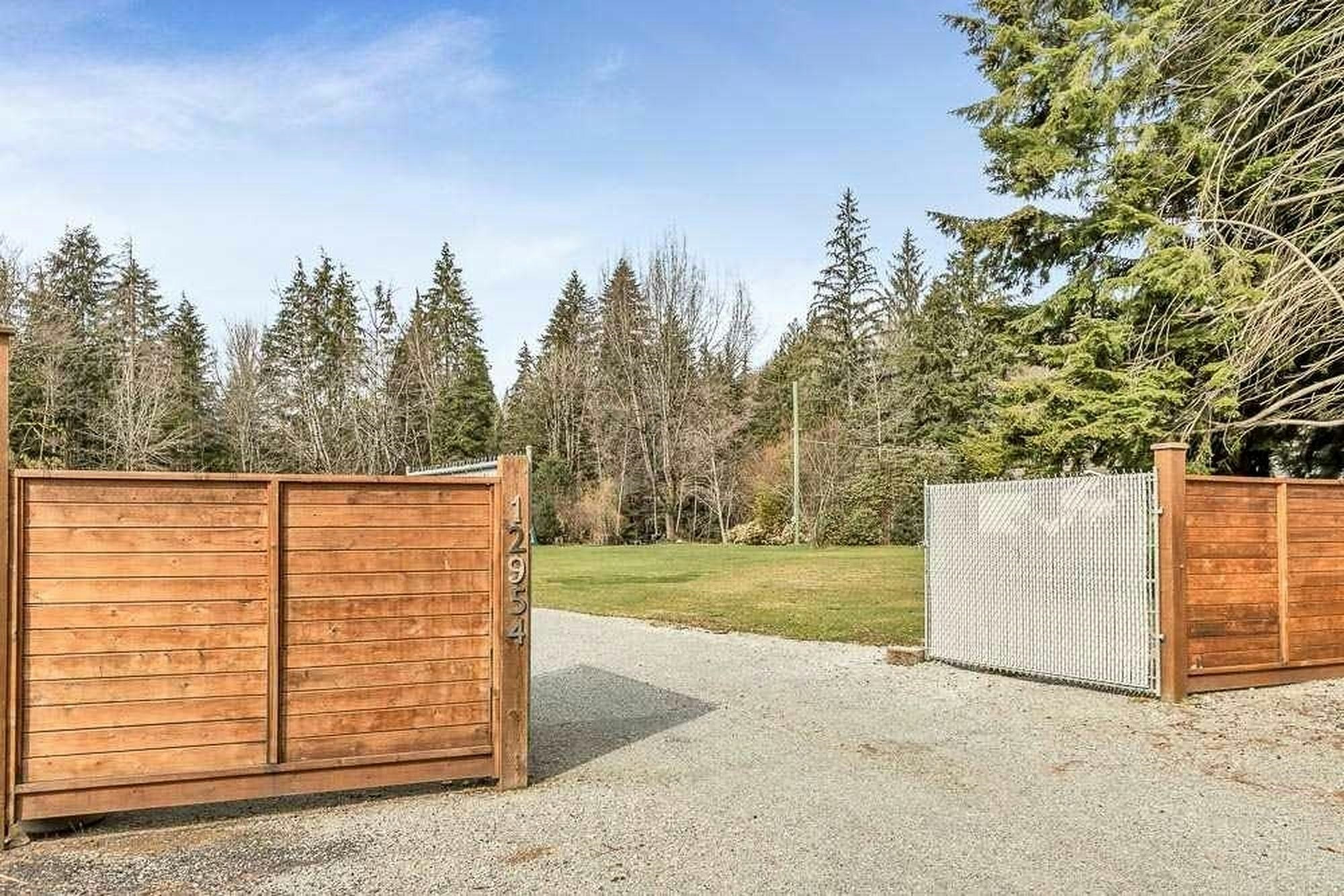12954 Mill Street, Maple Ridge, BC, V4R 2R8 - 8