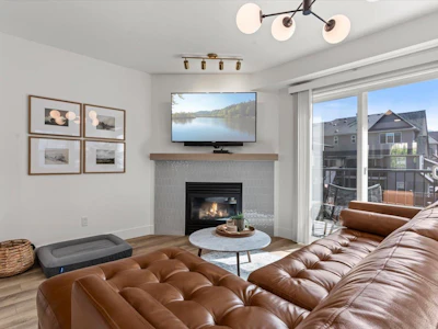 9-46538 First Avenue - 4