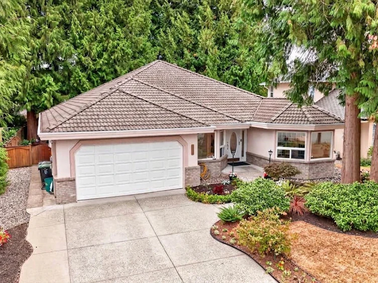 4484 210a Street, Langley, BC, V3A 8M2
