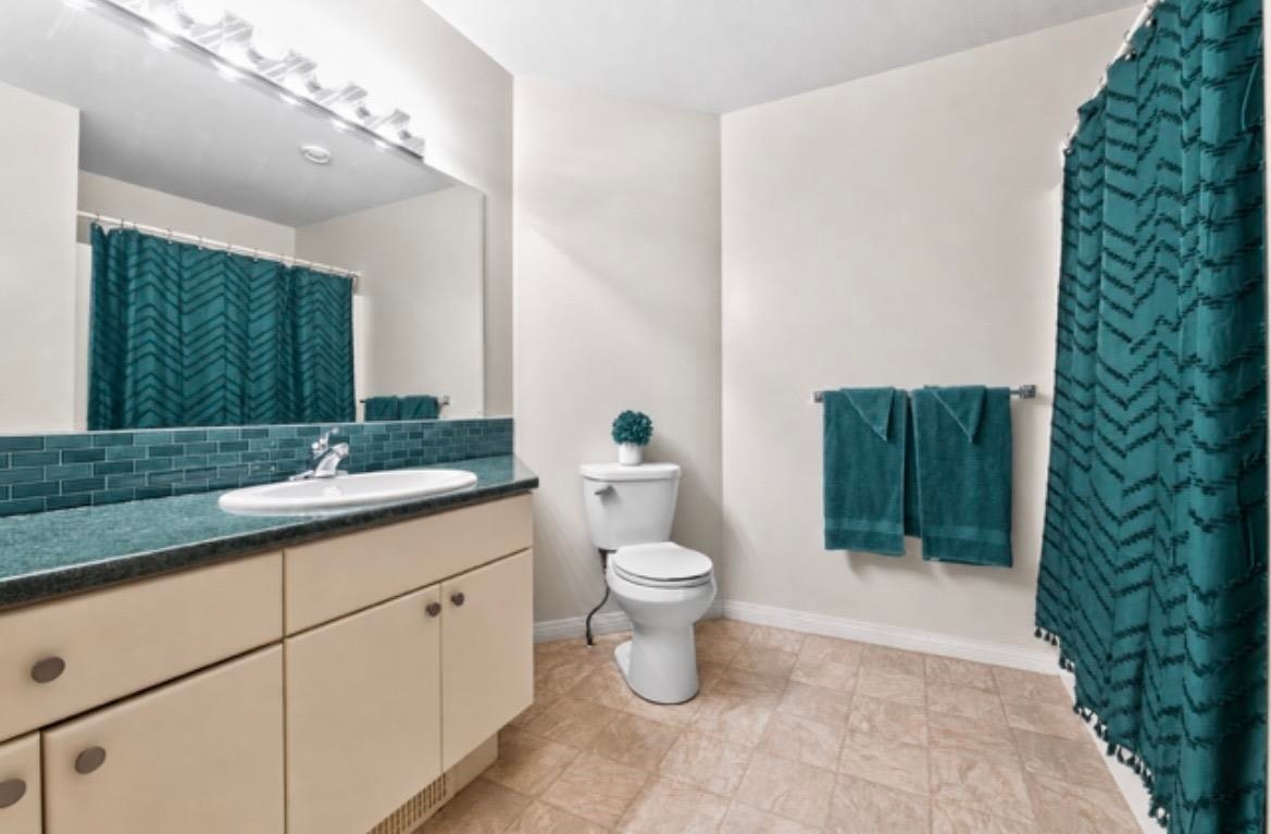 4484 210a Street, Langley, BC, V3A 8M2 - 24