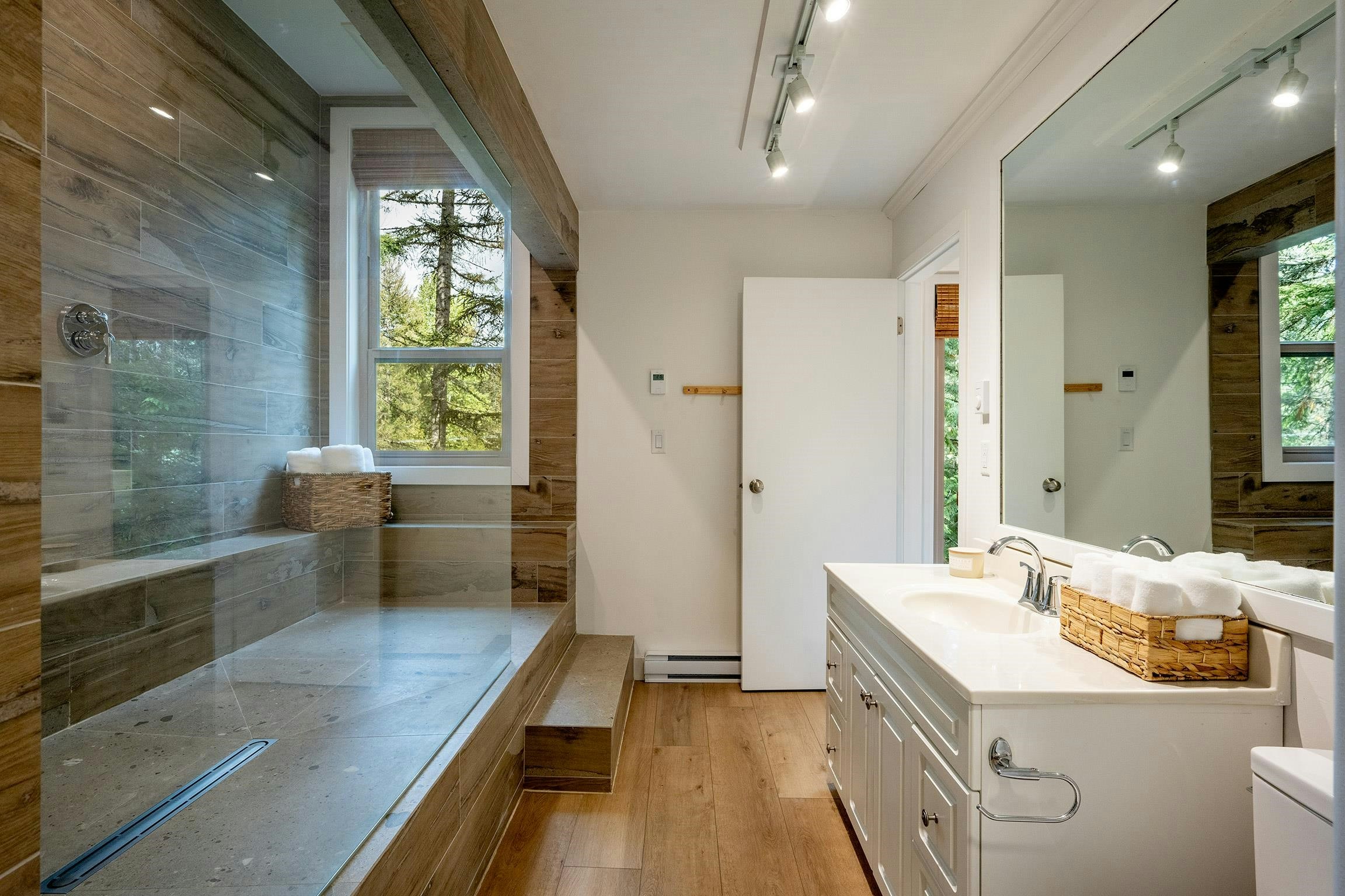 3125 Hawthorne Place, Whistler, BC, V8E 0B8 - 32
