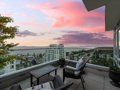 PH2-1473 Johnston Road - 5