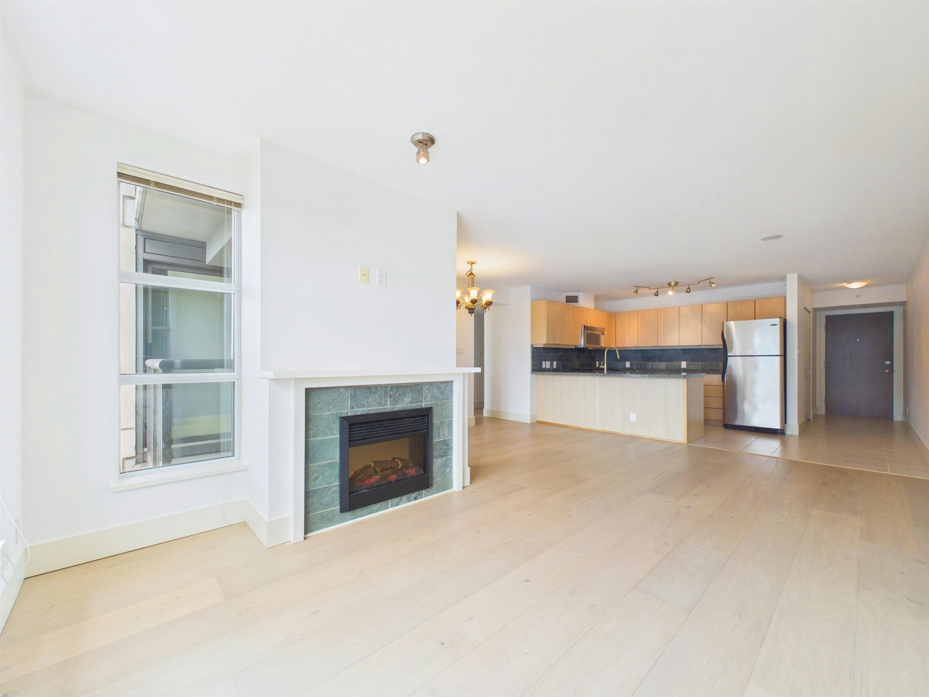 1709-6068 No. 3 Road, Richmond, BC, V6Y 4M7 - 12