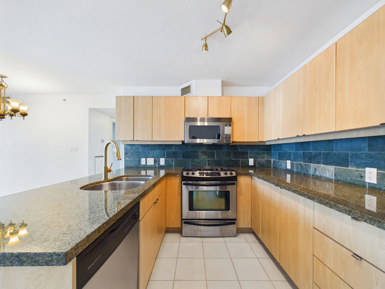 1709-6068 No. 3 Road, Richmond, BC, V6Y 4M7 - 14