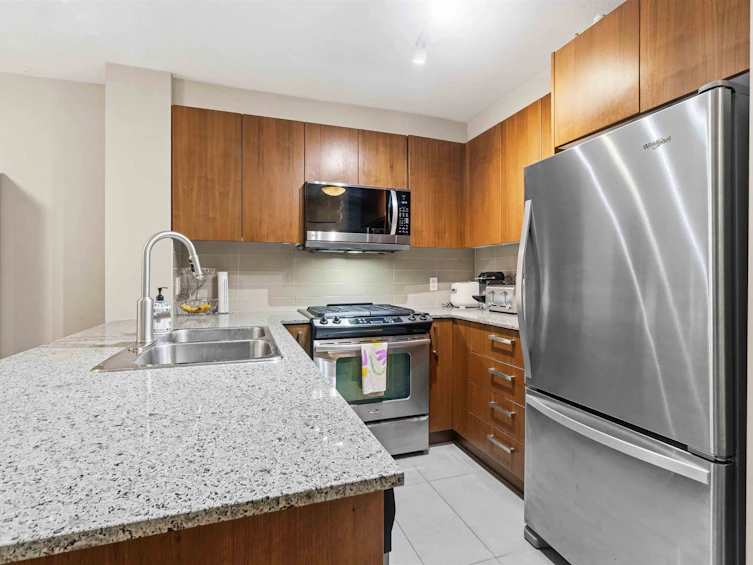110-5889 Irmin Street, Burnaby, BC, V5J 0C1 - 8
