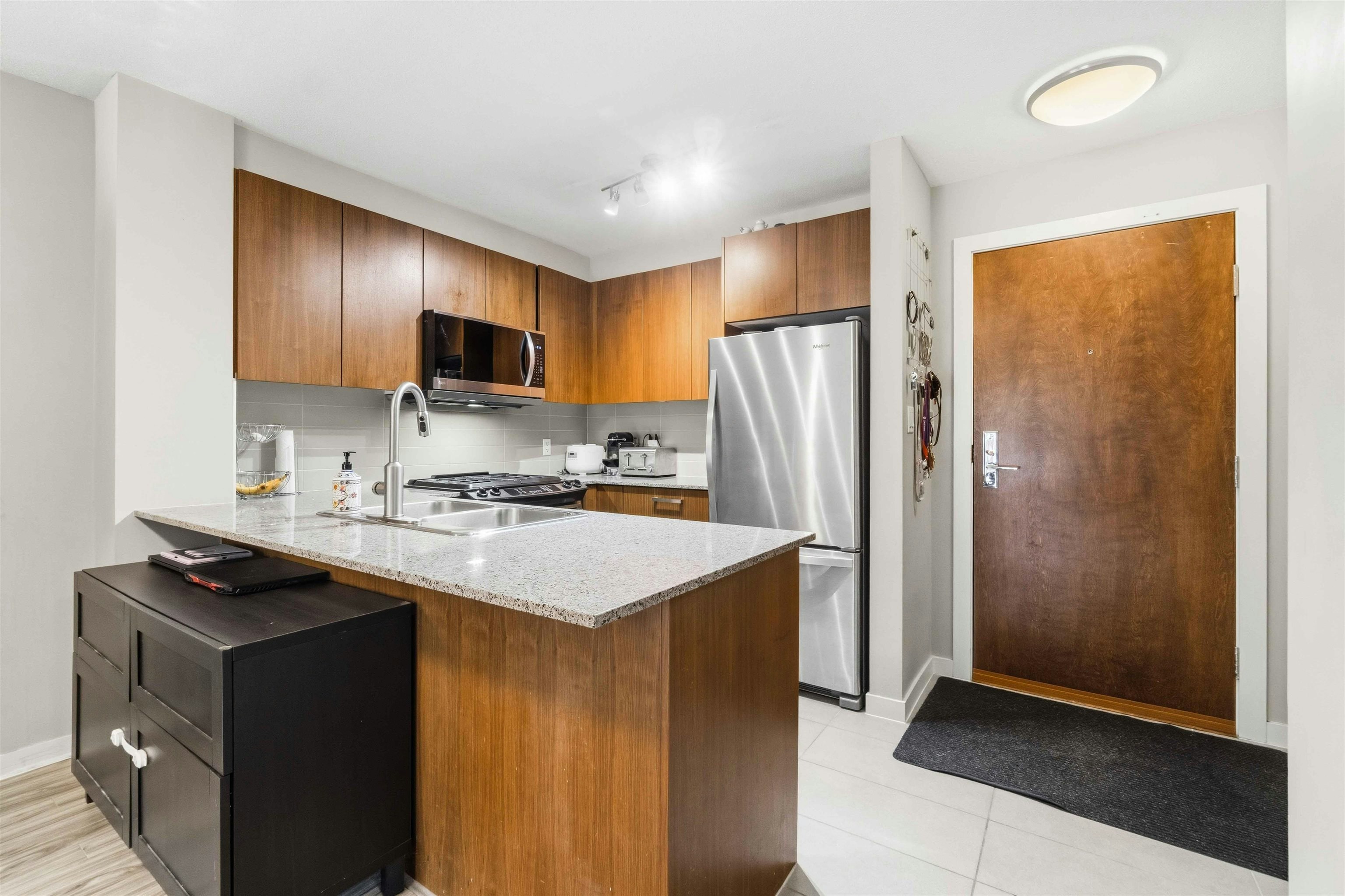 110-5889 Irmin Street, Burnaby, BC, V5J 0C1 - 7