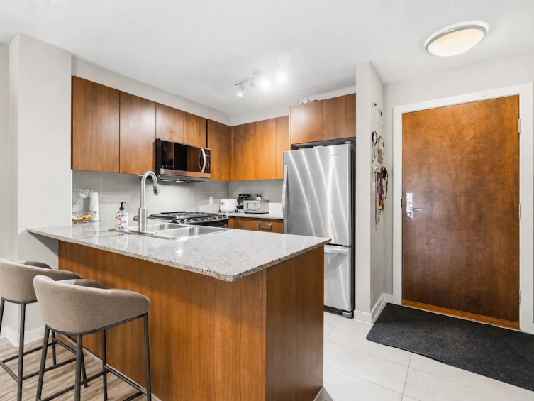 110-5889 Irmin Street, Burnaby, BC, V5J 0C1 - 6