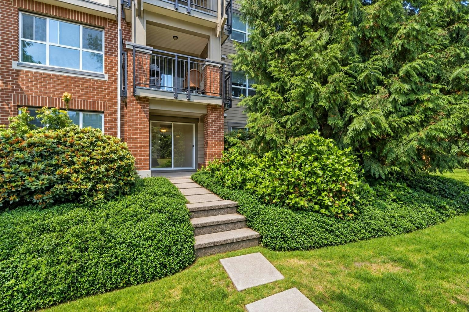 110-5889 Irmin Street - 2