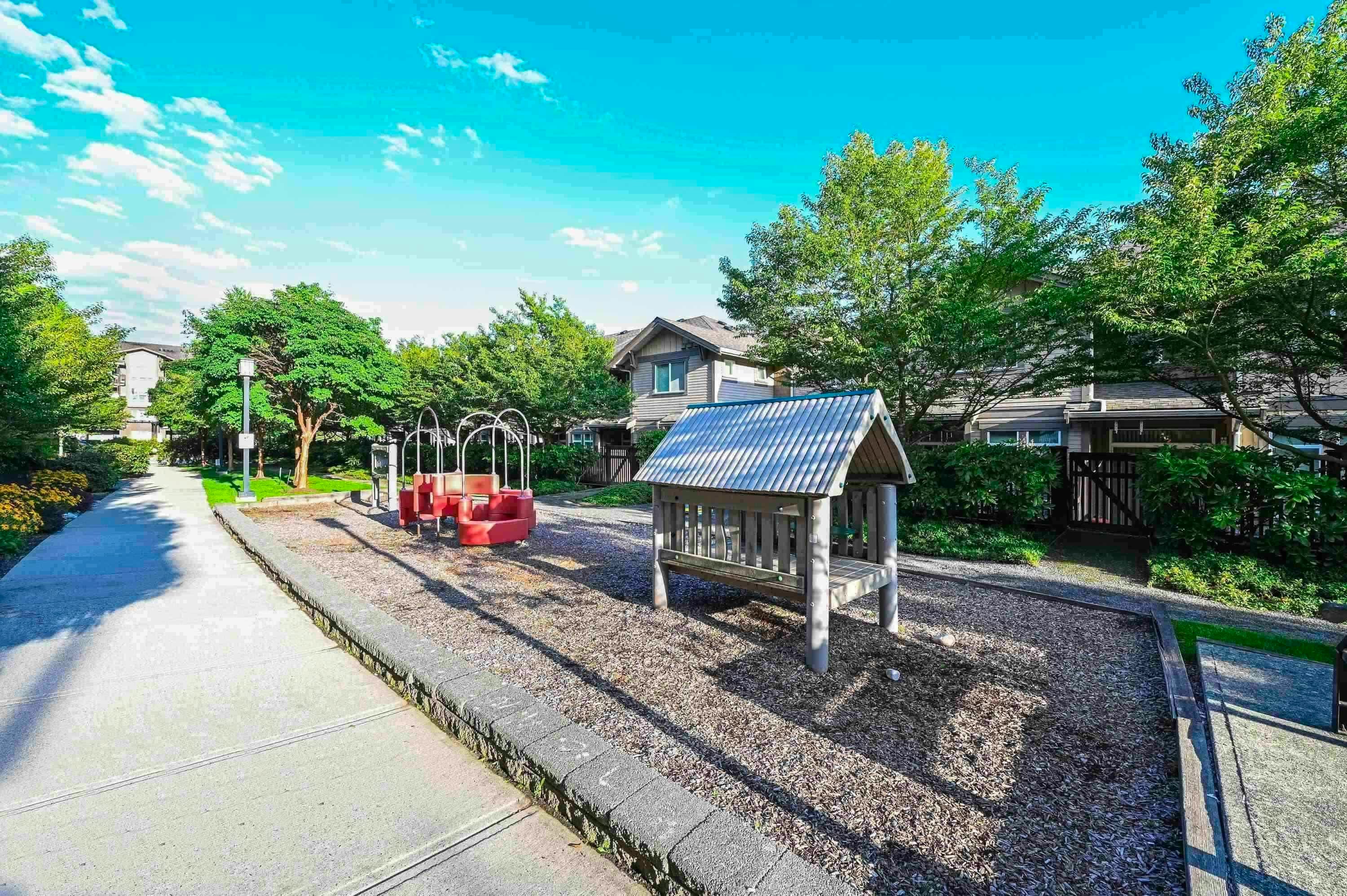110-5889 Irmin Street, Burnaby, BC, V5J 0C1 - 27