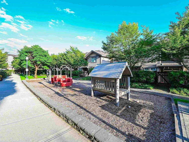 110-5889 Irmin Street, Burnaby, BC, V5J 0C1 - 27
