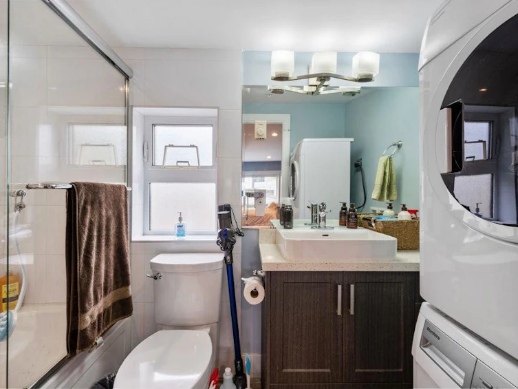 968 E 31st Avenue, Vancouver, BC, V5V 2X4 - 34