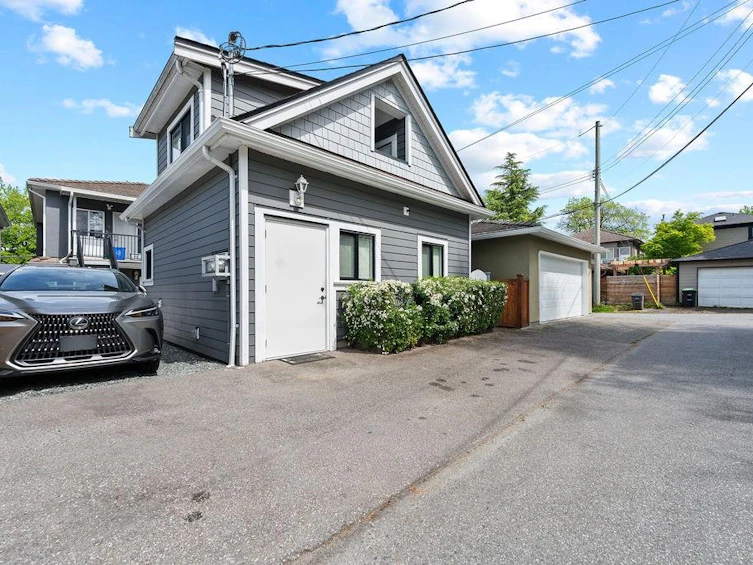 968 E 31st Avenue, Vancouver, BC, V5V 2X4 - 28