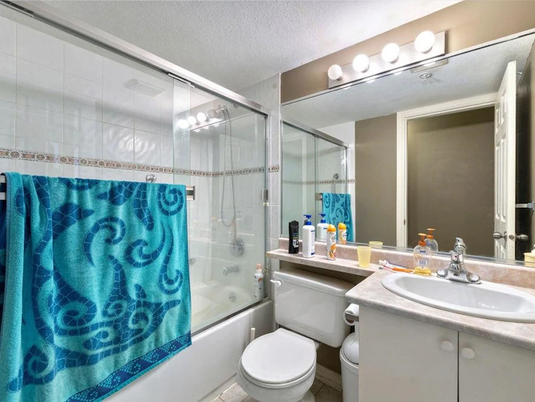 968 E 31st Avenue, Vancouver, BC, V5V 2X4 - 16
