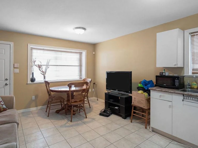 968 E 31st Avenue, Vancouver, BC, V5V 2X4 - 19