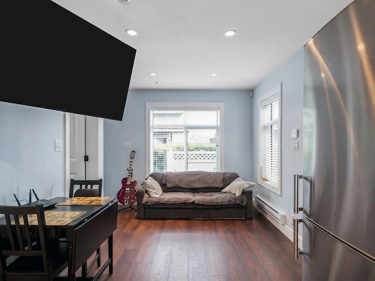 968 E 31st Avenue, Vancouver, BC, V5V 2X4 - 31
