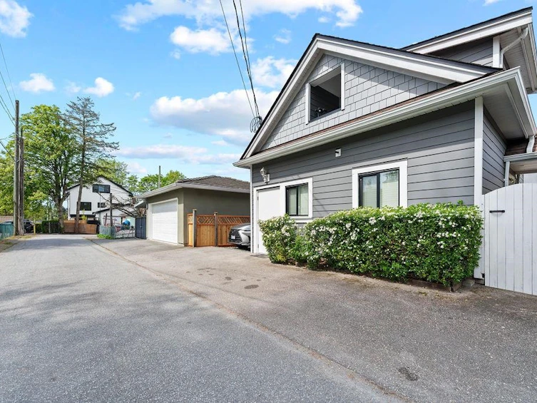 968 E 31st Avenue, Vancouver, BC, V5V 2X4 - 27