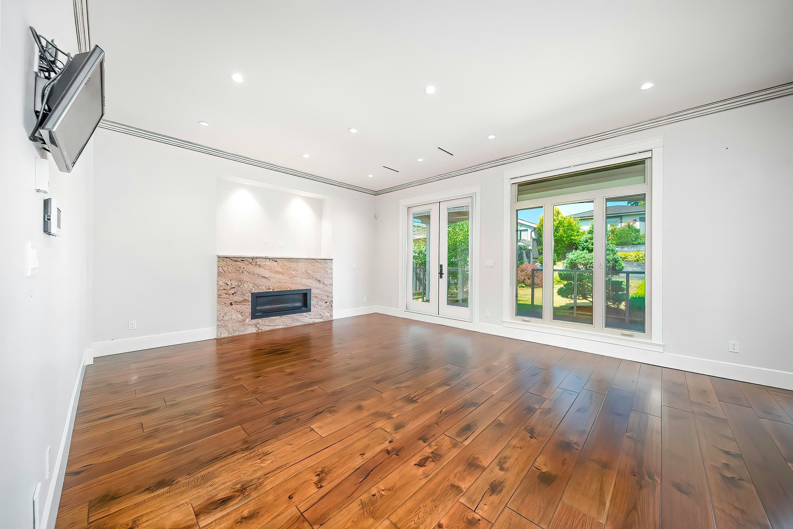 7525 13th Avenue, Burnaby, BC, V3N 2E3 - 11