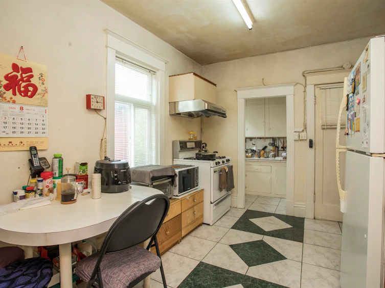 2039 Turner Street, Vancouver, BC, V5L 2A2 - 8