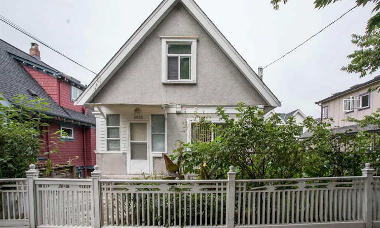 2039 Turner Street