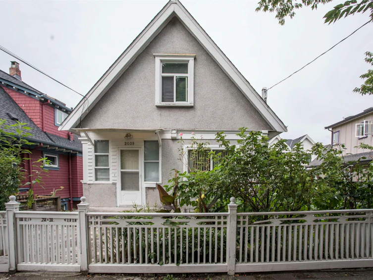 2039 Turner Street, Vancouver, BC, V5L 2A2