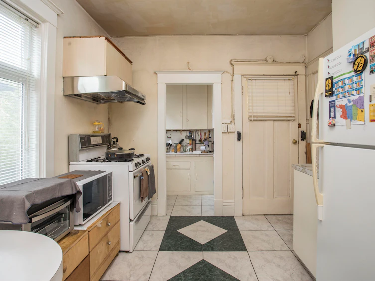 2039 Turner Street, Vancouver, BC, V5L 2A2 - 7