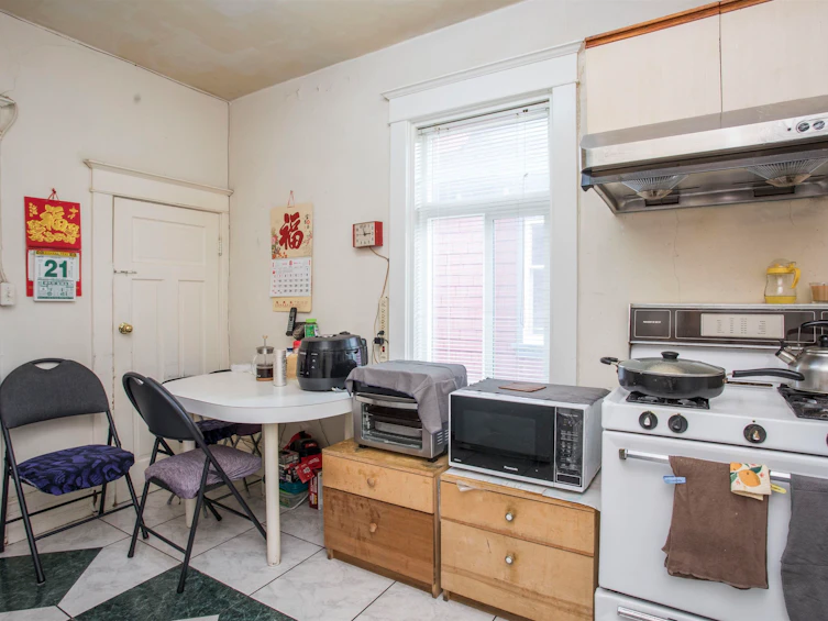 2039 Turner Street, Vancouver, BC, V5L 2A2 - 10