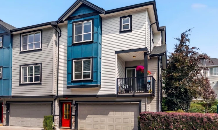 23-20856 76 Avenue