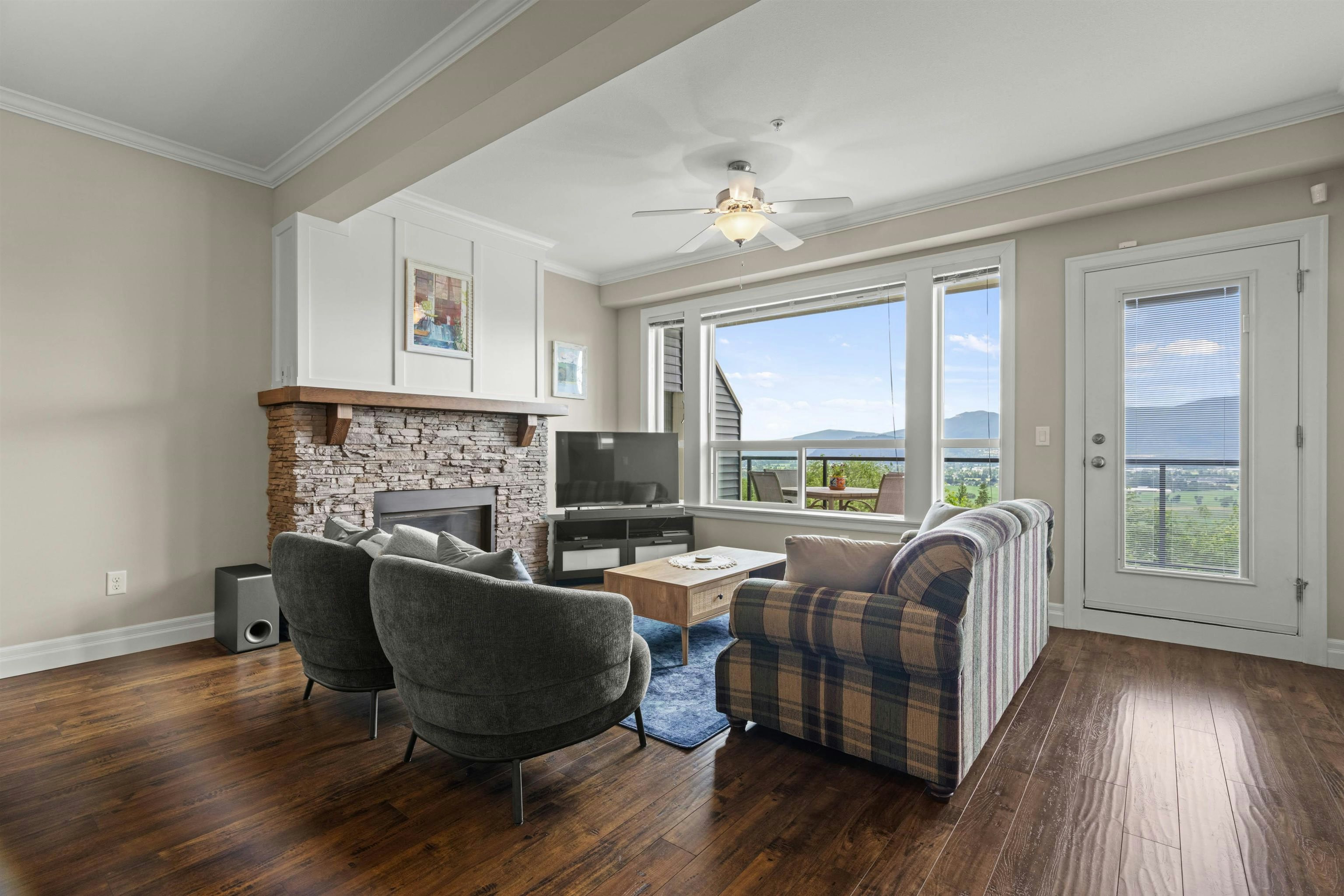 8-6026 Lindeman Street - 4