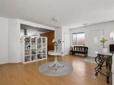 1005 Westmount Drive - 4
