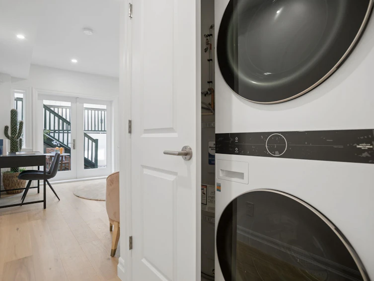 2012 W 15th Avenue, Vancouver, BC, V6J 2L5 - 35