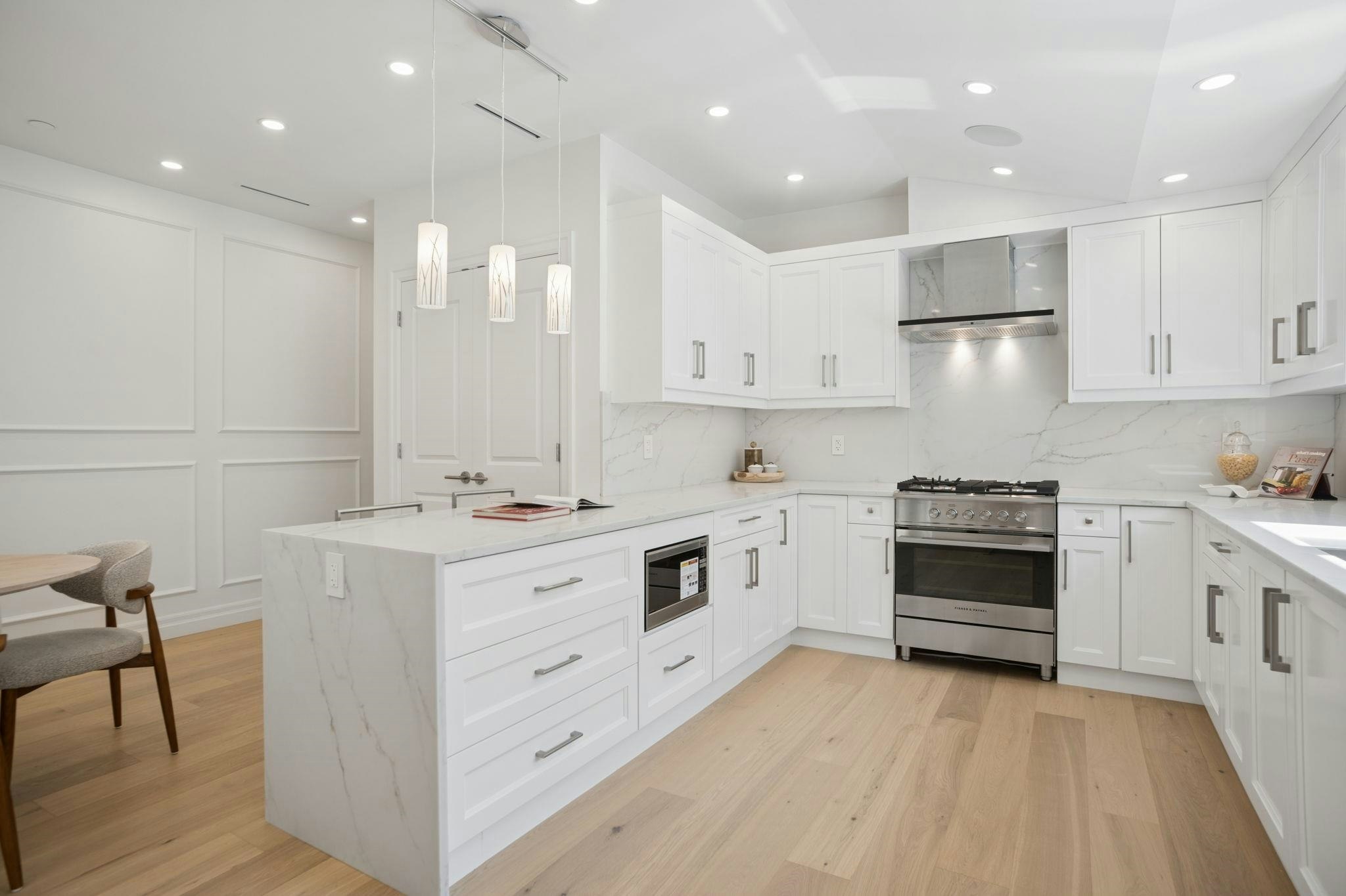 2012 W 15th Avenue, Vancouver, BC, V6J 2L5 - 22