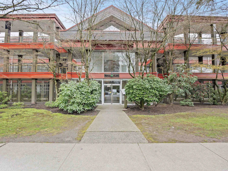 207-4951 Sanders Street, Burnaby, BC, V5H 1S8