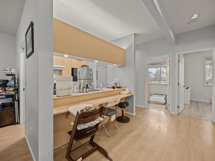 207-4951 Sanders Street, Burnaby, BC, V5H 1S8 - 3