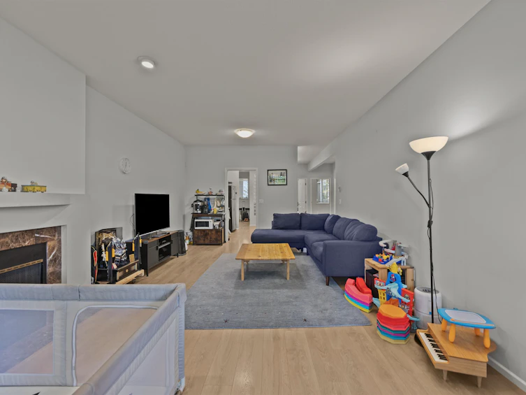 207-4951 Sanders Street, Burnaby, BC, V5H 1S8 - 9