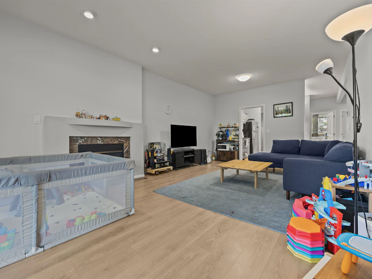 207-4951 Sanders Street, Burnaby, BC, V5H 1S8 - 8