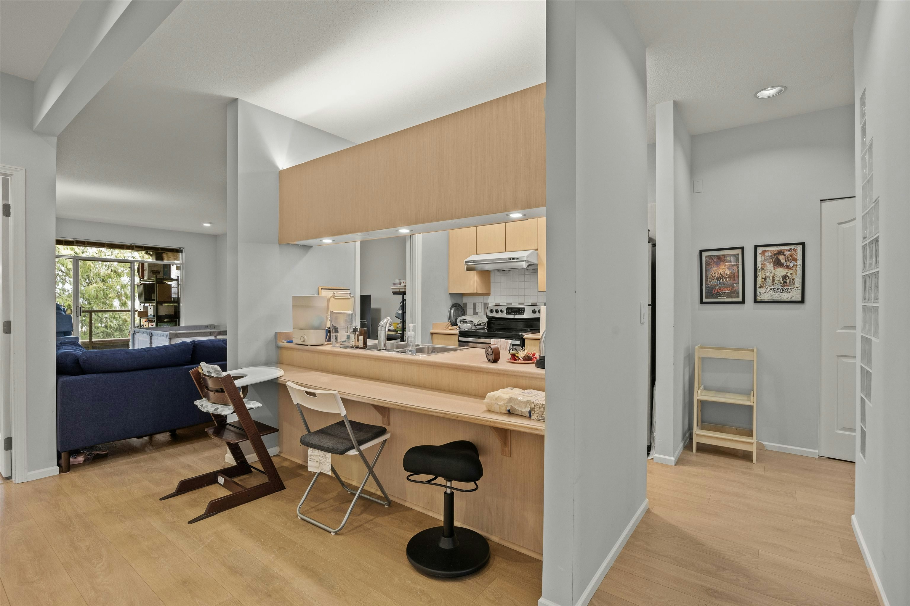 207-4951 Sanders Street, Burnaby, BC, V5H 1S8 - 2