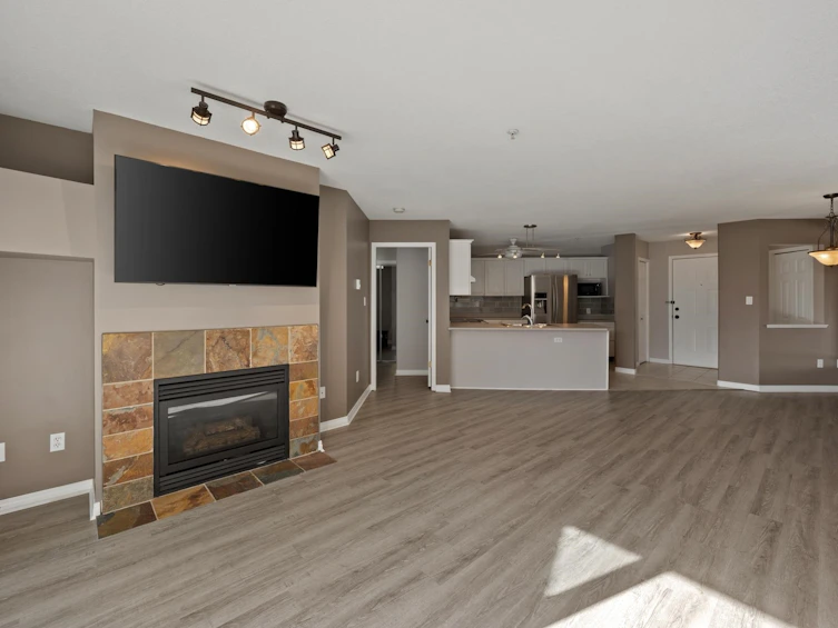 315-22150 48 Avenue, Langley, BC, V3A 8R5 - 18