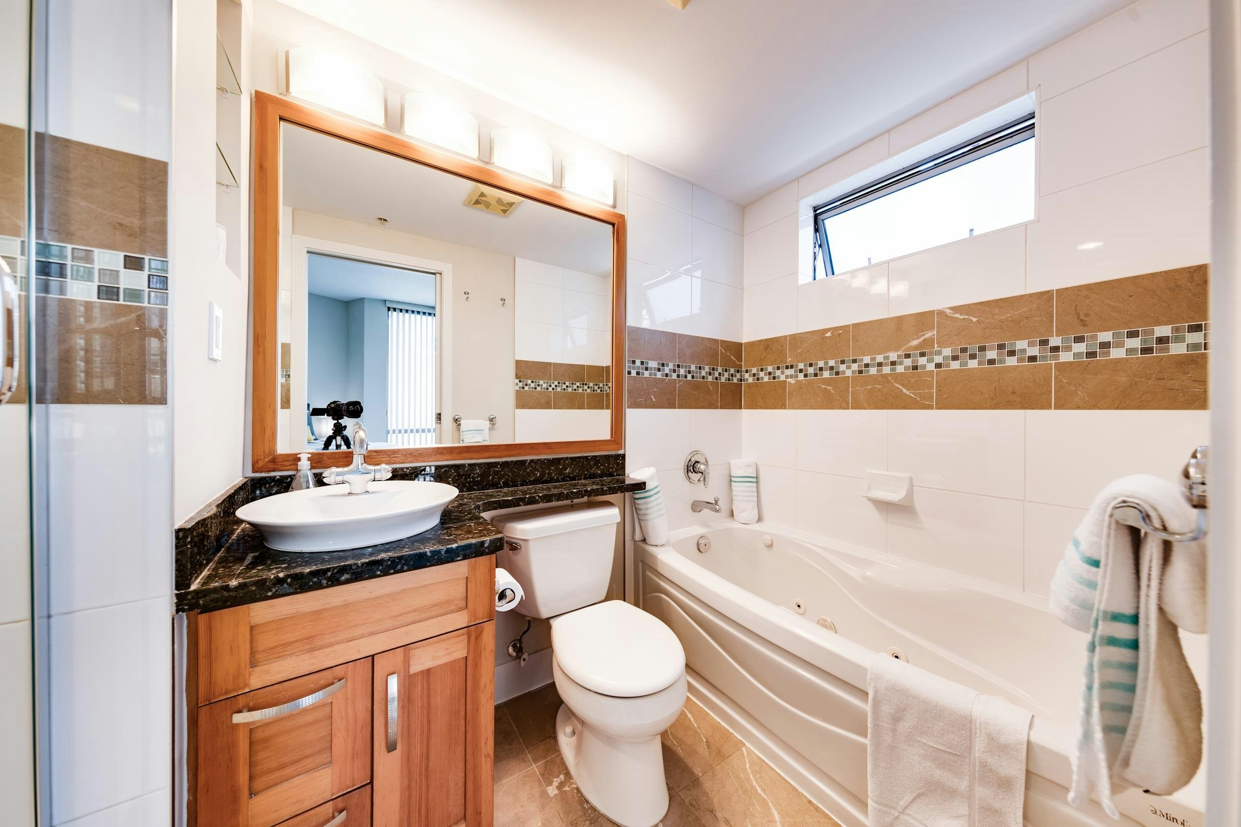 11XX-1228 W Hastings Street, Vancouver, BC, V6E 4S6 - 17
