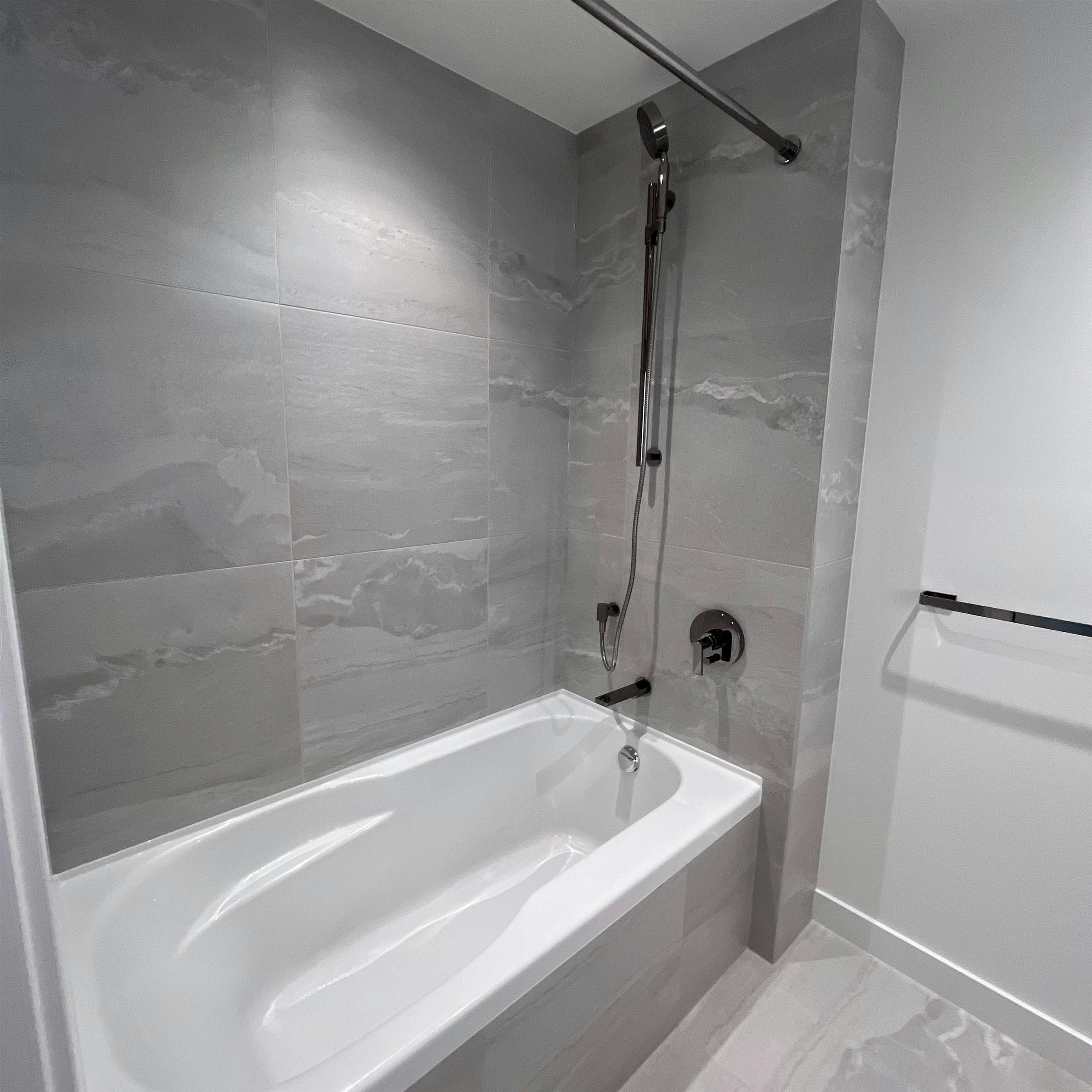 407-785 Harbour Way, North Vancouver, BC, V7P 0G3 - 25