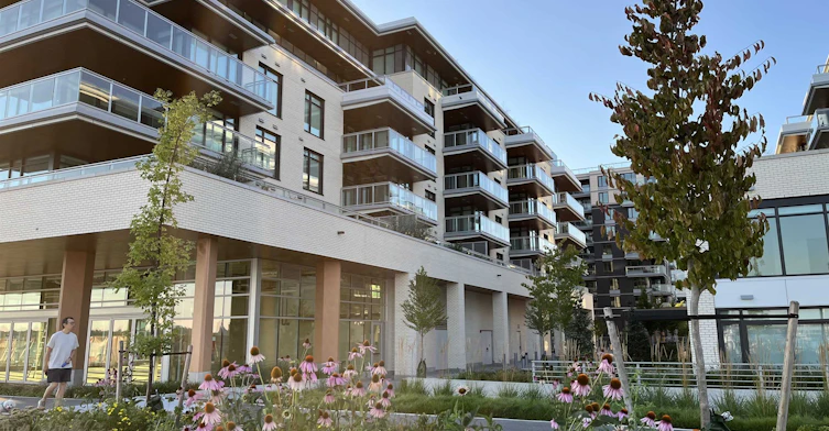 407-785 Harbour Way, North Vancouver, BC, V7P 0G3 - 6