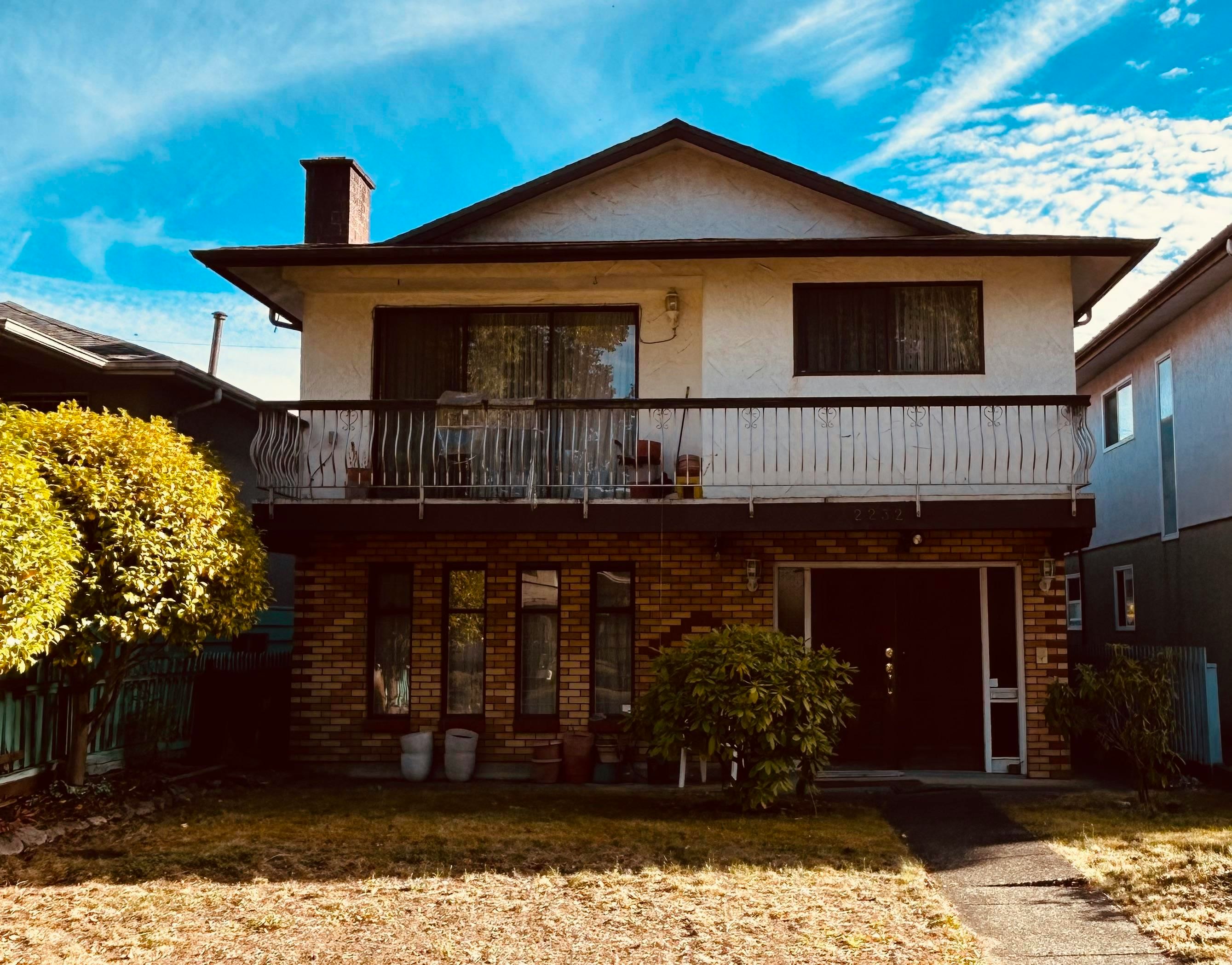 2232 E 45 Avenue, Vancouver, BC, V5P 1N8
