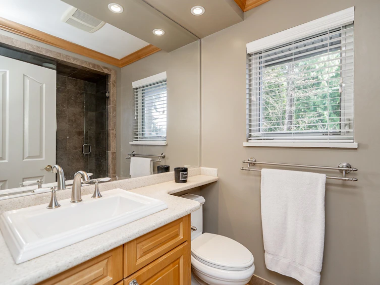 188 Wyndham Crescent, Port Moody, BC, V3H 4X9 - 24