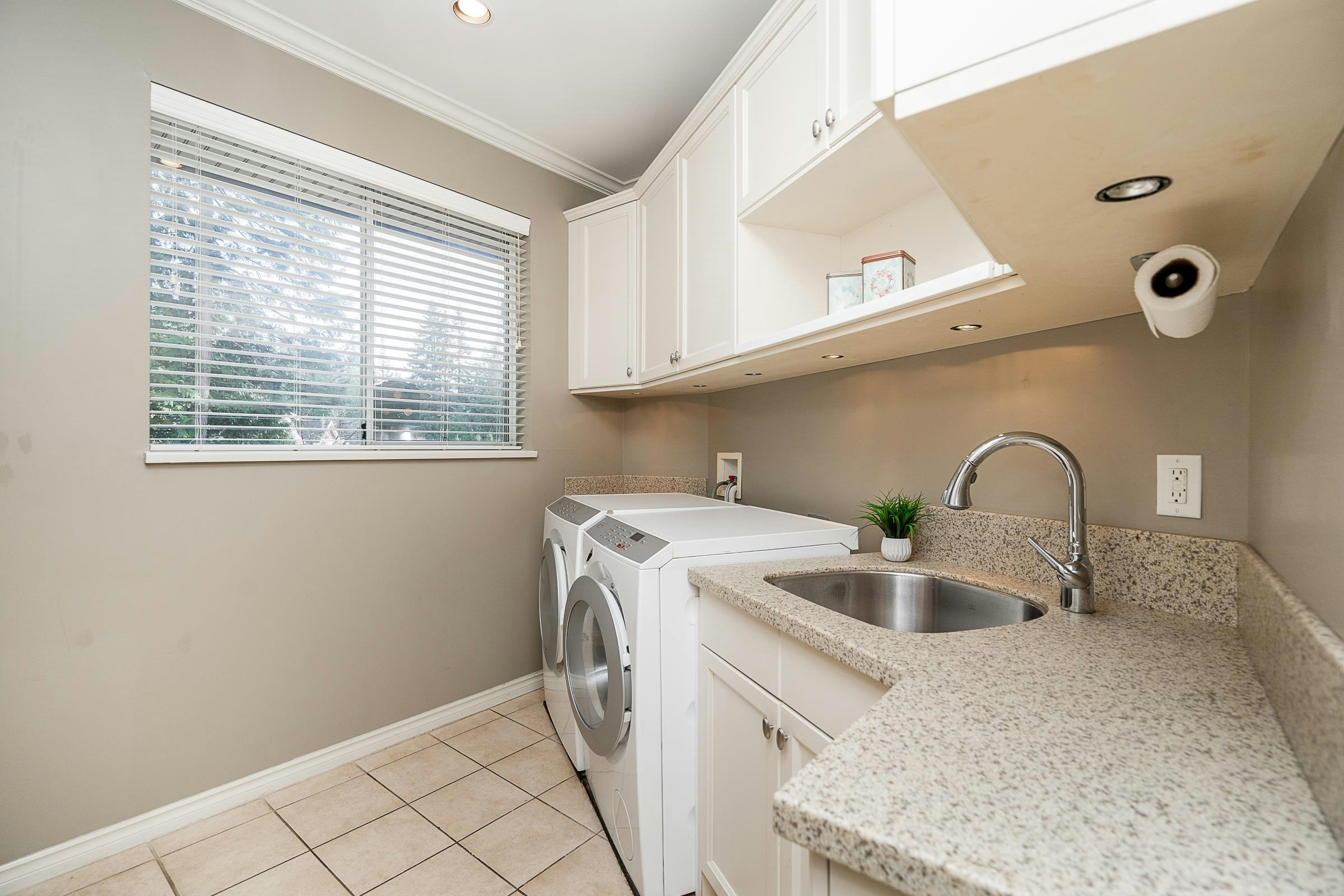 188 Wyndham Crescent, Port Moody, BC, V3H 4X9 - 19